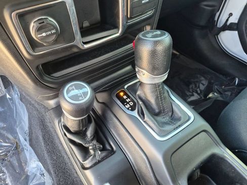 Used 2020 Jeep Wrangler Unlimited Sport AWD/4WD image 12
