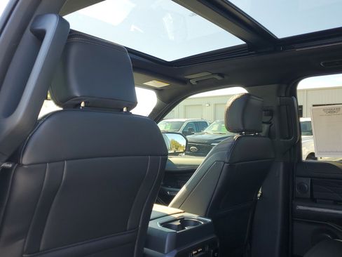 Used 2024 Ford Expedition Max Platinum image 15