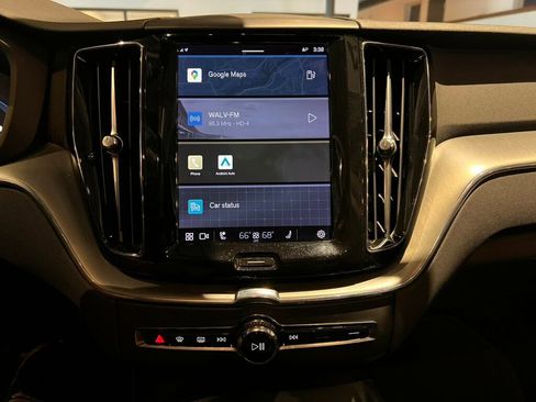 Used 2023 Volvo XC60 B5 Core image 19