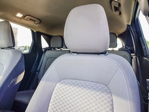 Used 2020 Ford Escape SE image 22