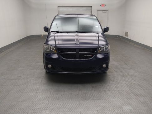 Used 2015 Dodge Grand Caravan R/T w/ Driver Convenience Group FWD image 14