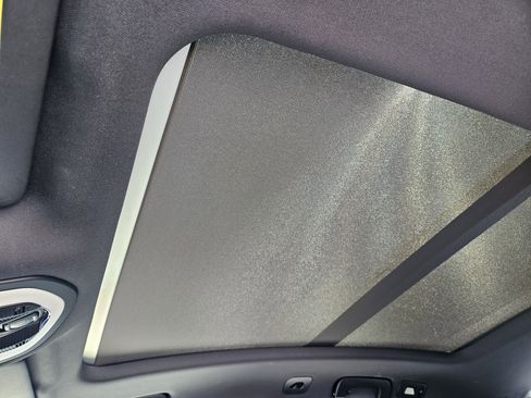 Certified 2025 Porsche Macan image 29