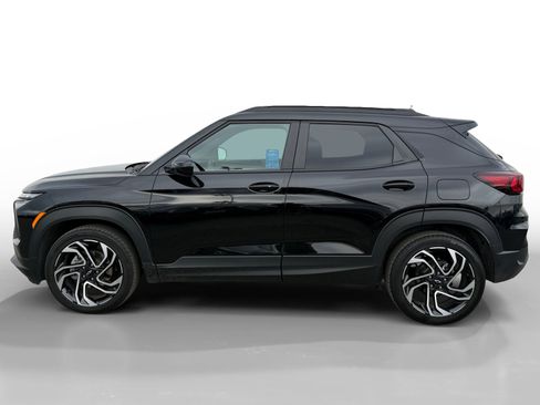 Used 2025 Chevrolet TrailBlazer RS w/ Convenience Package image 2