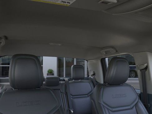 New 2026 Ford Maverick Lobo AWD/4WD image 12