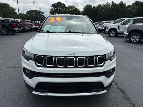 Used 2024 Jeep Compass Limited AWD/4WD image 30