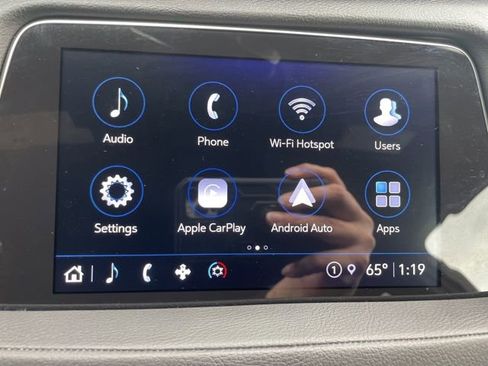 Used 2022 Cadillac XT4 Premium Luxury w/ Enhanced Visibility Package AWD/4WD image 4