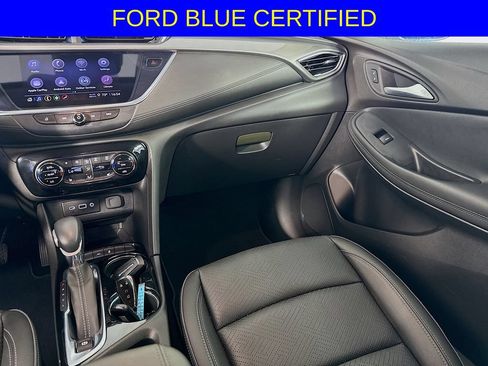 Used 2022 Buick Encore GX Essence FWD image 25