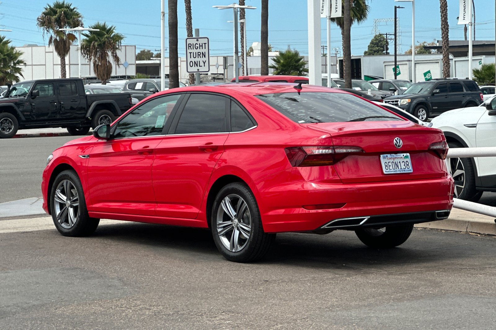 Used 2019 Volkswagen Jetta R-Line FWD image 6