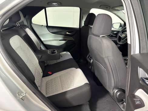 Used 2022 Chevrolet Equinox LT FWD image 17