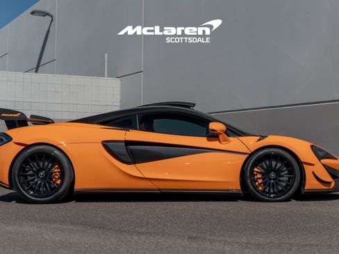 Used 2020 McLaren 620R image 8