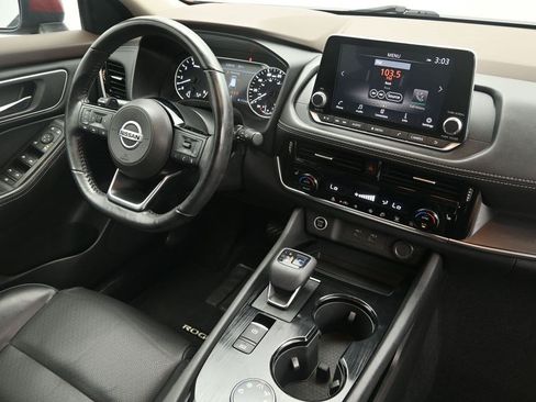 Used 2021 Nissan Rogue SV w/ Premium Package AWD/4WD image 15