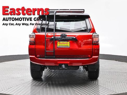 Used 2021 Toyota 4Runner Venture w/ Moonroof Package AWD/4WD image 6