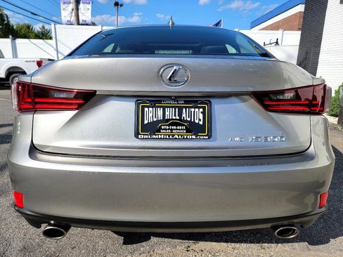 Used 2016 Lexus IS 300 AWD image 4