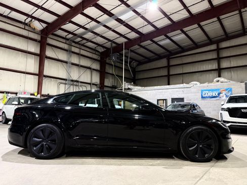 Used 2022 Tesla Model S Plaid AWD/4WD image 5