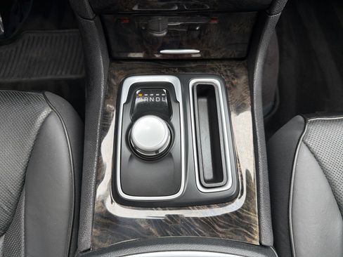 Used 2017 Chrysler 300 C w/ Light Group AWD/4WD image 27