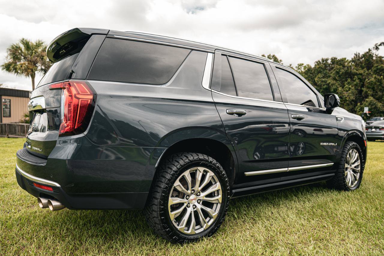 Used 2021 GMC Yukon Denali w/ Denali Premium Package AWD/4WD image 5