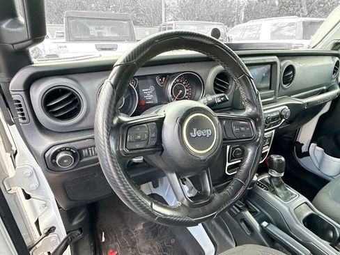 Used 2022 Jeep Wrangler Unlimited Sport AWD/4WD image 12