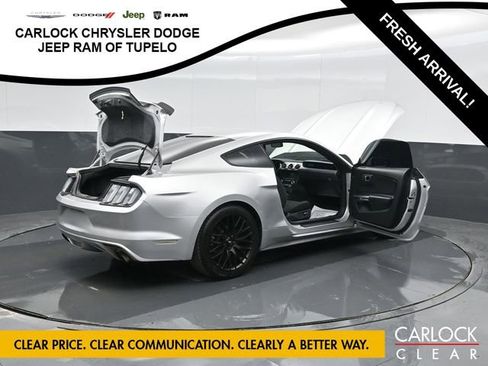 Used 2015 Ford Mustang image 33