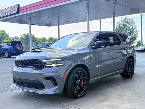Used 2021 Dodge Durango SRT Hellcat w/ Technology Group AWD/4WD image 6