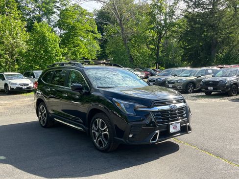 Certified 2024 Subaru Ascent Touring AWD/4WD image 7