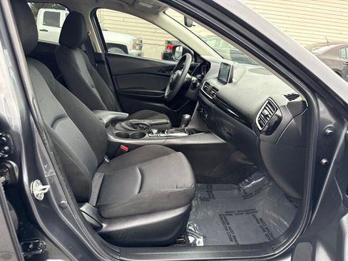 Used 2016 MAZDA MAZDA3 i Sport FWD image 12