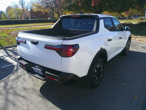 Used 2025 Hyundai Santa Cruz SE image 13