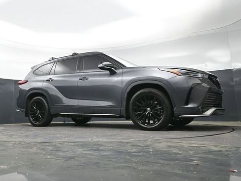 Used 2023 Toyota Highlander XSE image 35