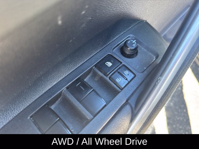 Used 2023 Toyota Corolla Cross LE w/ Moonroof Package AWD/4WD image 13