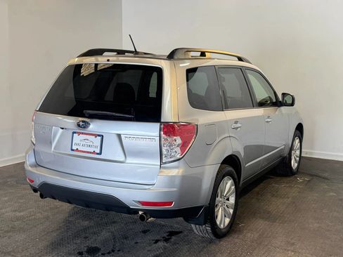 Used 2012 Subaru Forester 2.5X Limited AWD/4WD image 6