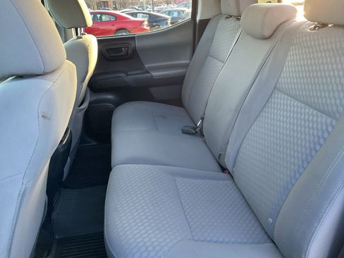 Used 2020 Toyota Tacoma SR image 18