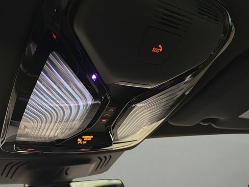 Used 2022 BMW X5 M50i w/ Executive Package image 24