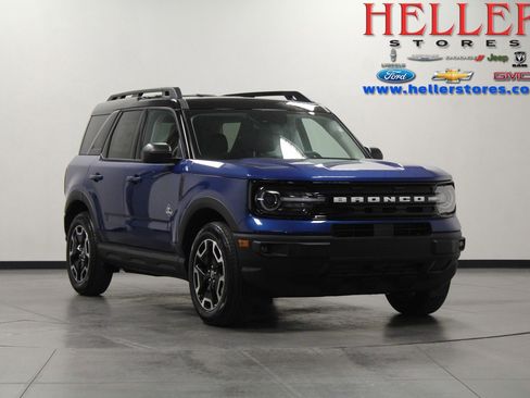 Used 2024 Ford Bronco Sport Outer Banks w/ Tech Package image 1
