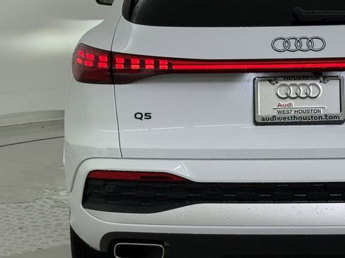 New 2025 Audi Q5 Premium Plus image 11