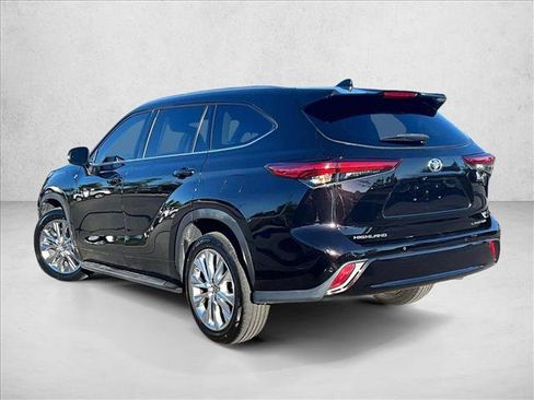 Used 2020 Toyota Highlander Limited image 13