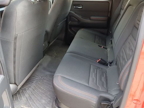 Used 2024 Nissan Frontier Pro-X image 5