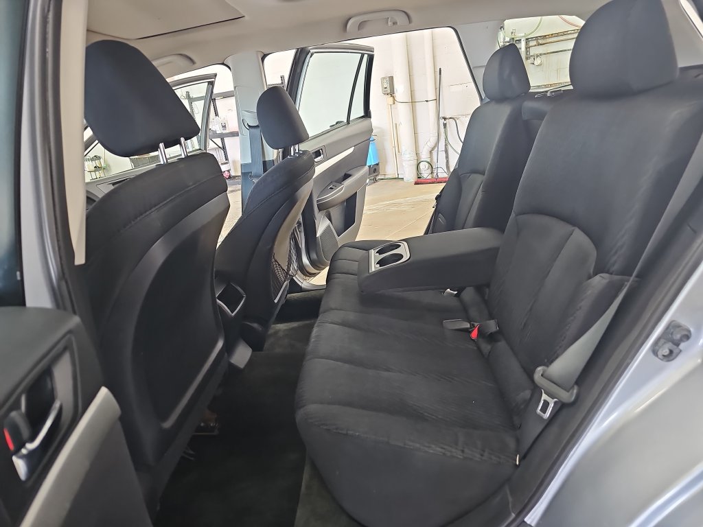 Used 2012 Subaru Outback 2.5i w/ Alloy Wheel Pkg AWD/4WD image 13