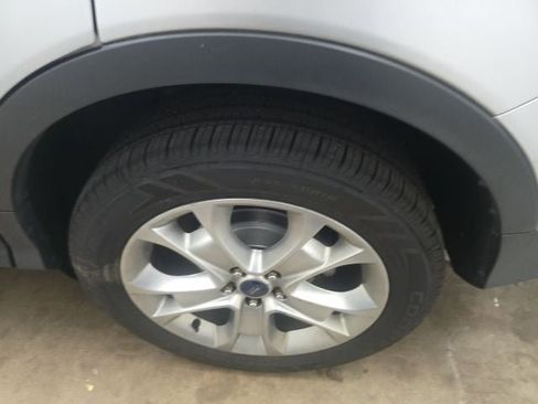 Used 2014 Ford Escape Titanium FWD image 13