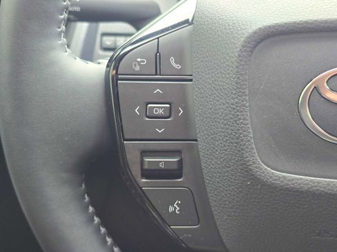 Used 2026 Toyota Prius XLE image 37