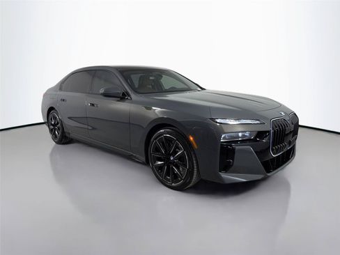 New 2026 BMW 740i xDrive w/ Executive Package AWD/4WD image 4
