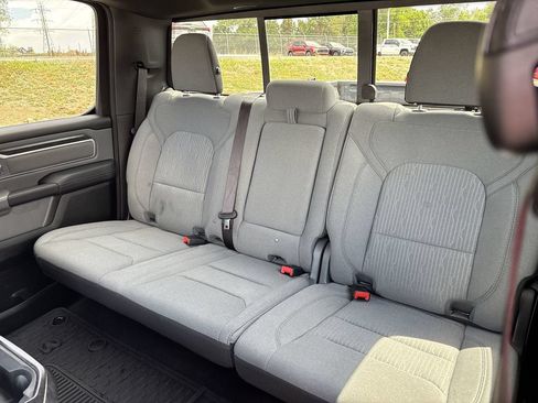 Used 2022 RAM 1500 Big Horn AWD/4WD image 30