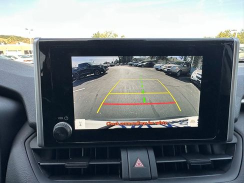 Used 2025 Toyota RAV4 XLE w/ Convenience Package image 13