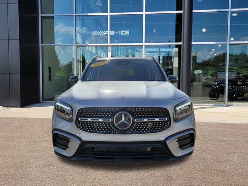 Used 2025 Mercedes-Benz GLB 250 image 2