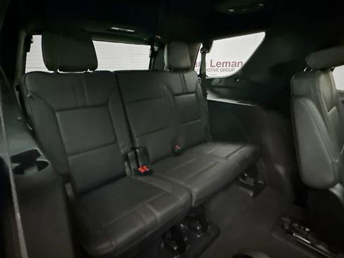 Used 2022 Chevrolet Tahoe RST w/ Sport Performance Package image 31