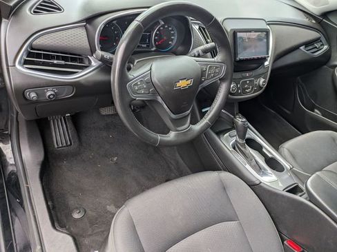 Used 2018 Chevrolet Malibu LT FWD image 10