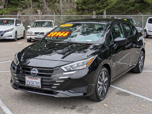 Certified 2025 Nissan Versa S w/ S Plus Package FWD image 3