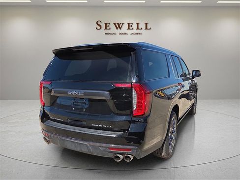 Used 2024 GMC Yukon XL Denali Ultimate image 4