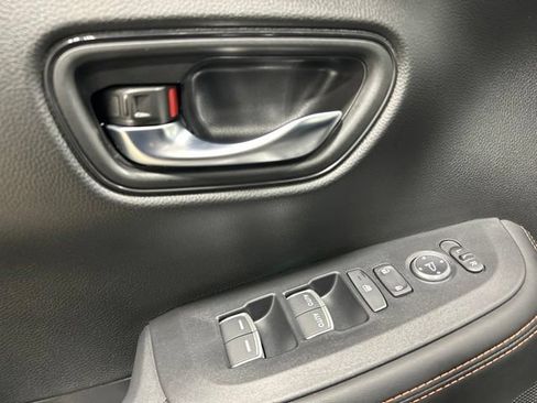 Used 2025 Honda HR-V Sport image 24