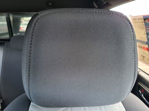 Used 2021 Toyota Tacoma TRD Off-Road image 15