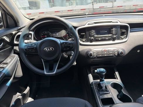 Used 2016 Kia Sorento AWD image 26