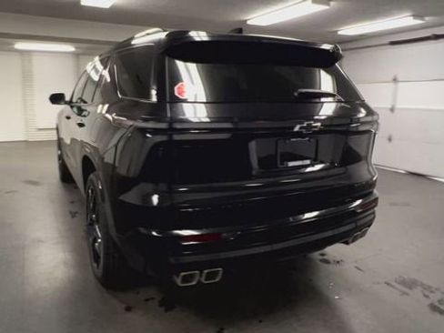 New 2026 Chevrolet Traverse RS w/ LPO, Floor Liner Package image 7